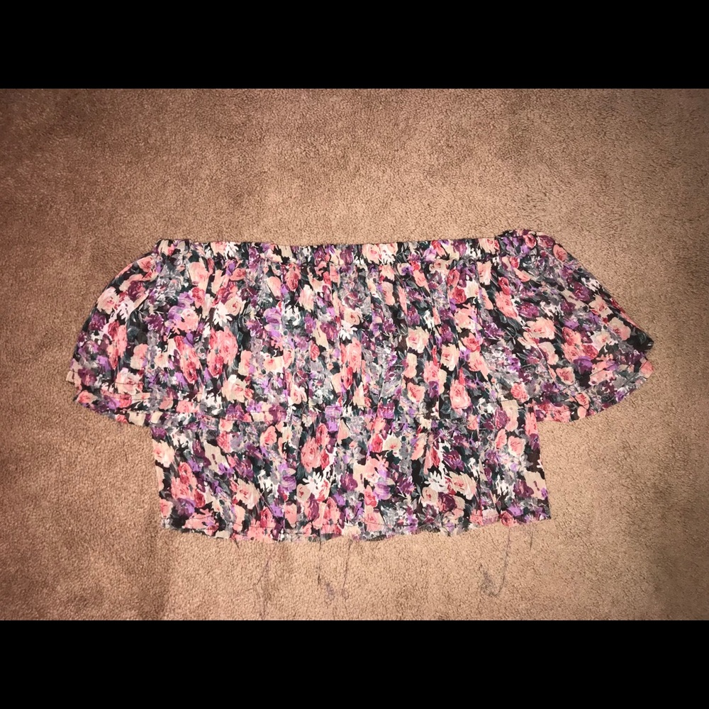 FLORAL OFF THE SHOULDER CROPPED SHIRT!!